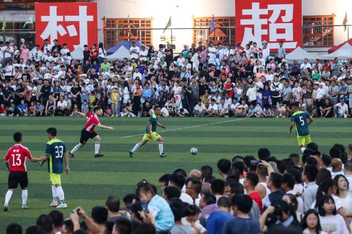 数据显示，2019年，中国电影市场继续保持增长势头，全国票房收入达到642.66亿元，较上年同期增长5.4%